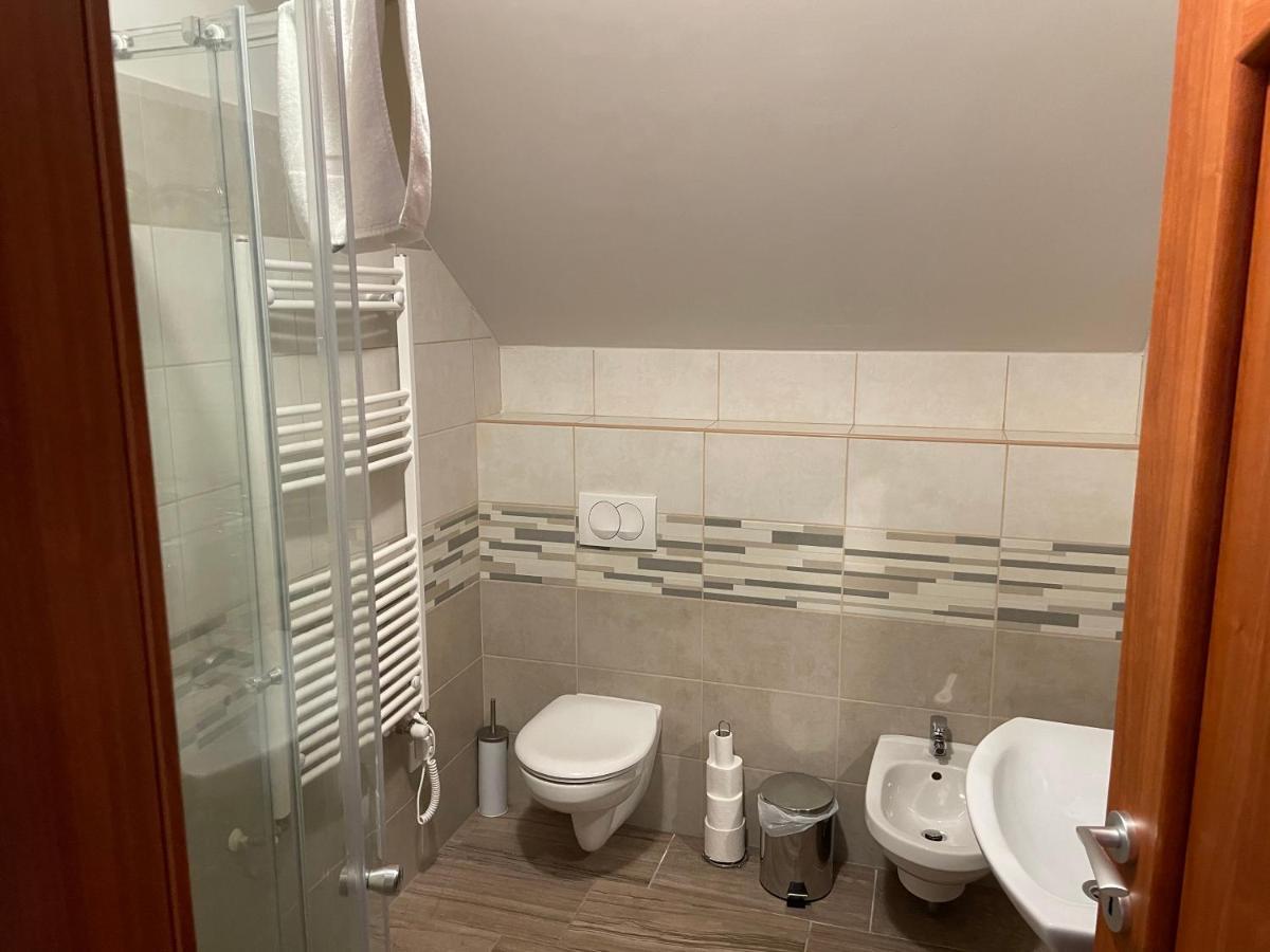 Mayer Pince Panzió Villány Esterno foto